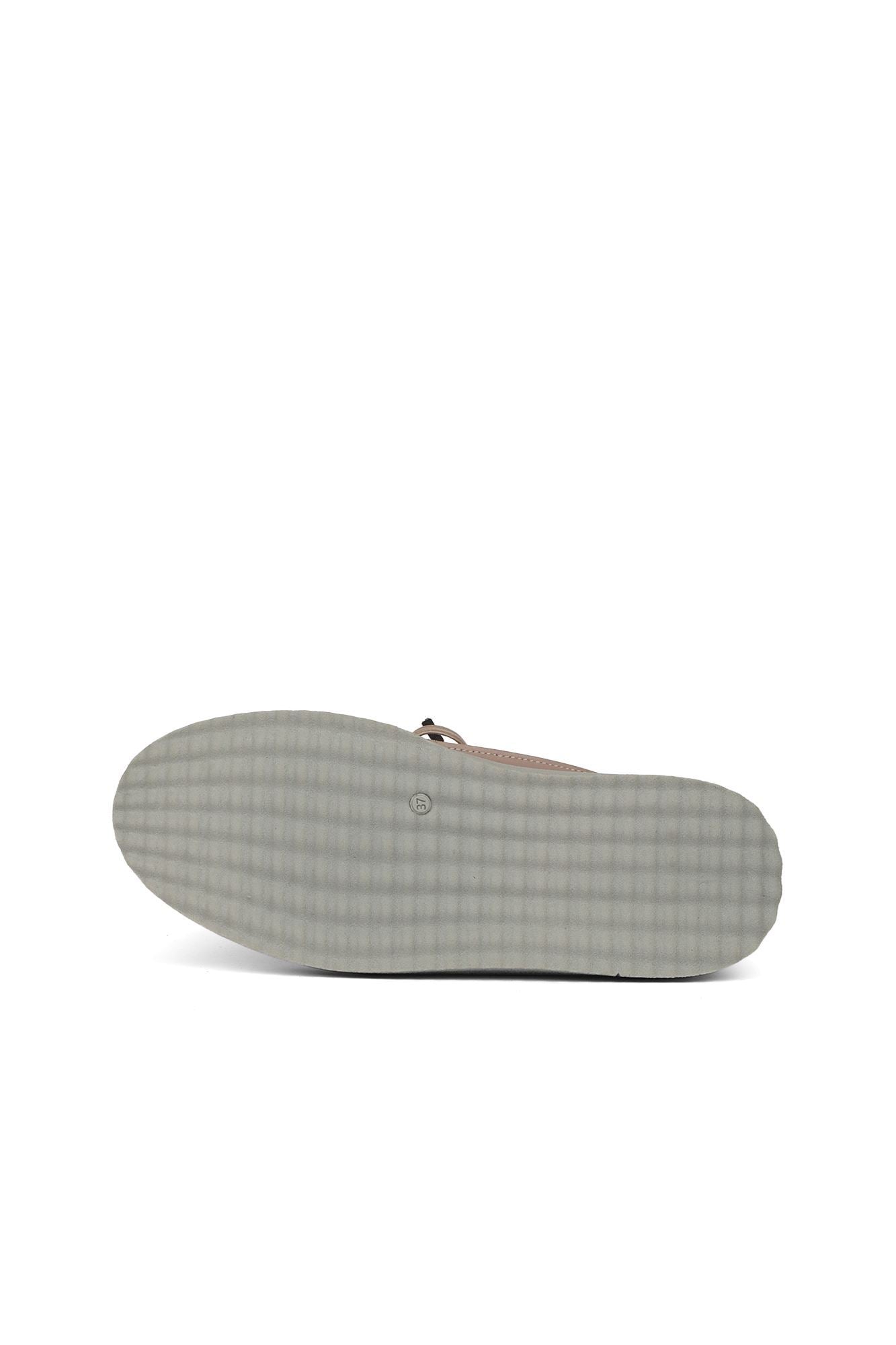 Bueno Women's Suede Sneaker