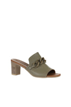 Bueno Women's Leather Heeled Slipper