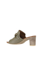 Bueno Women's Leather Heeled Slipper