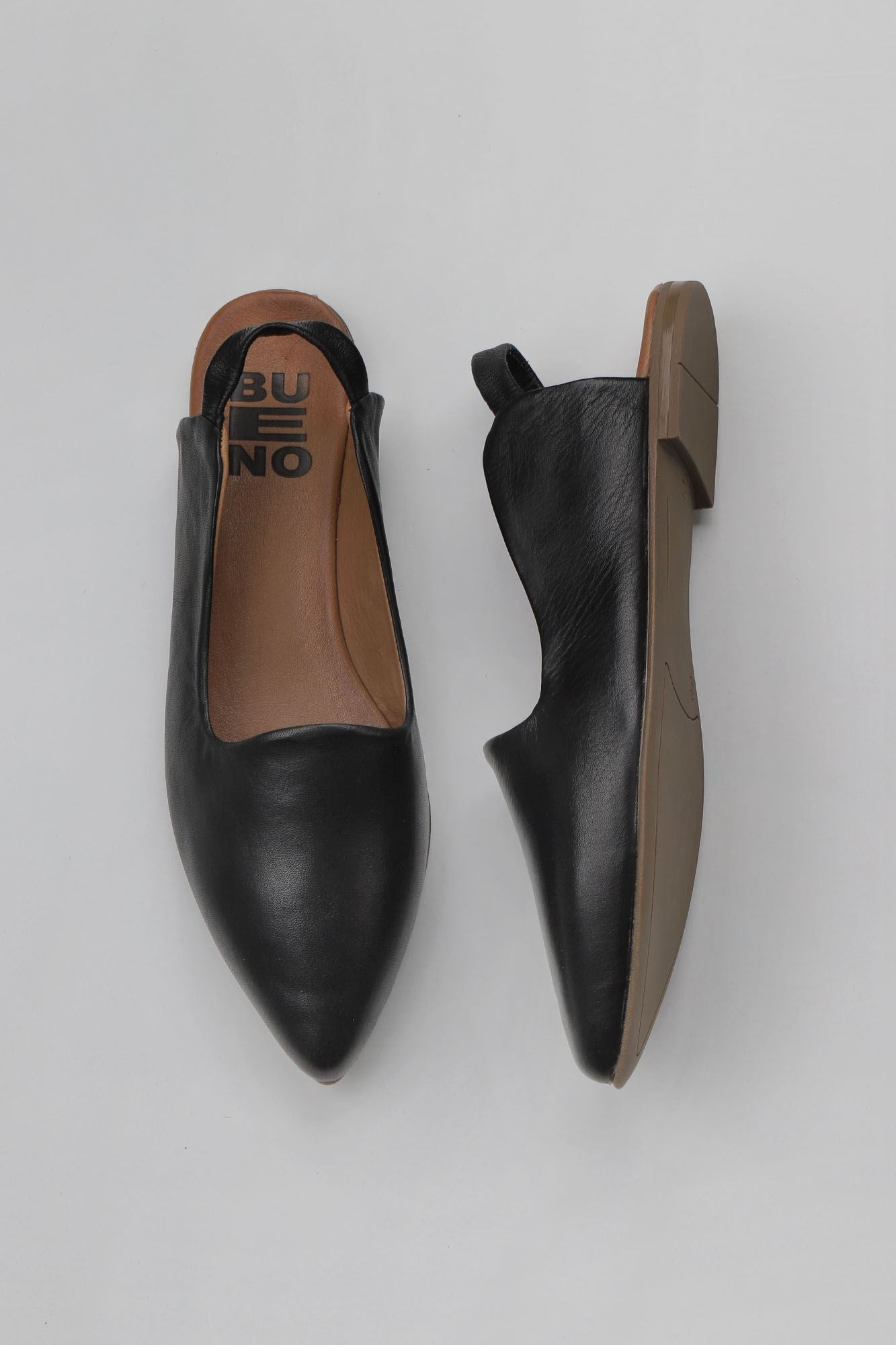 Bueno Women's Leather Ballerina