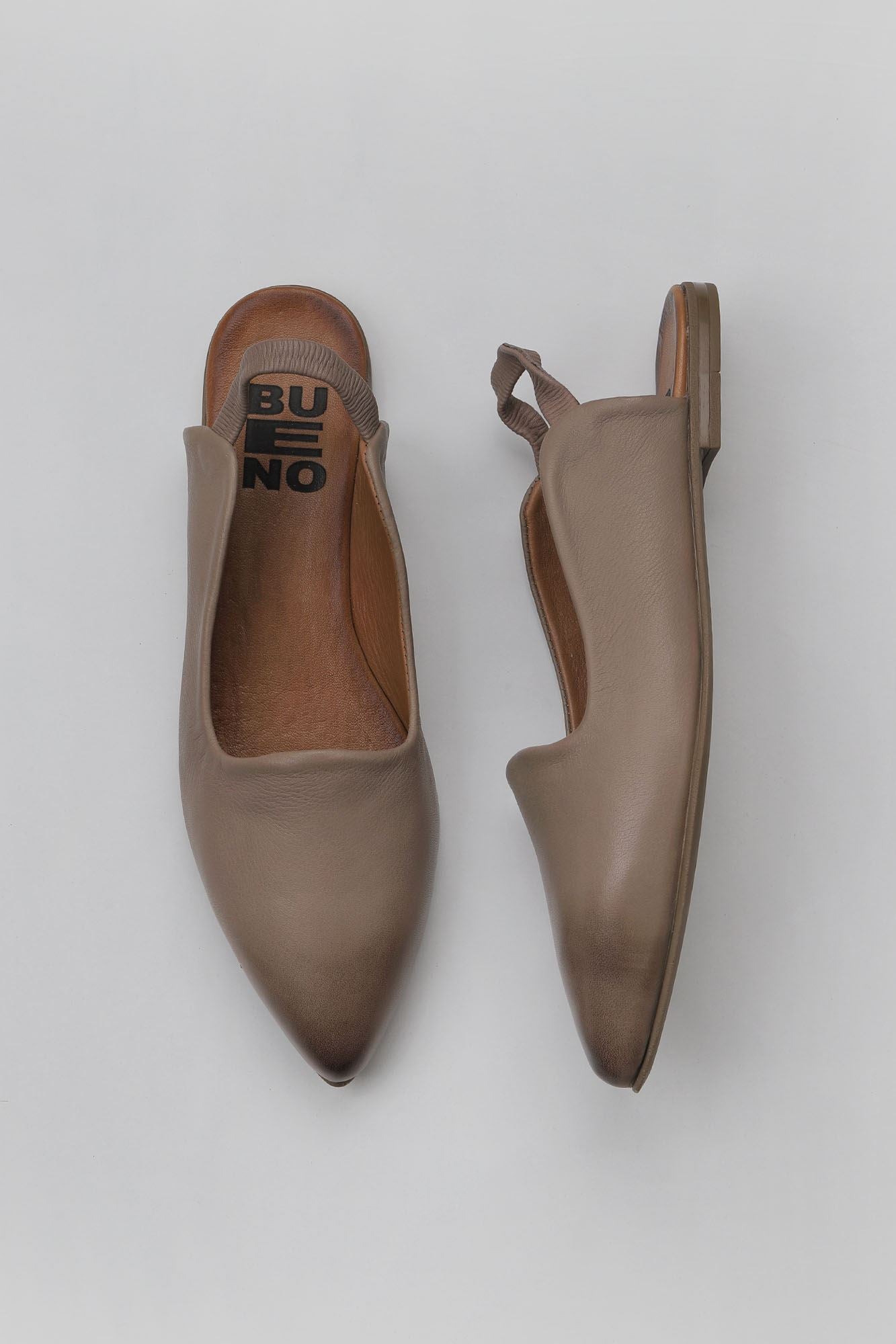 Bueno Women's Leather Ballerina