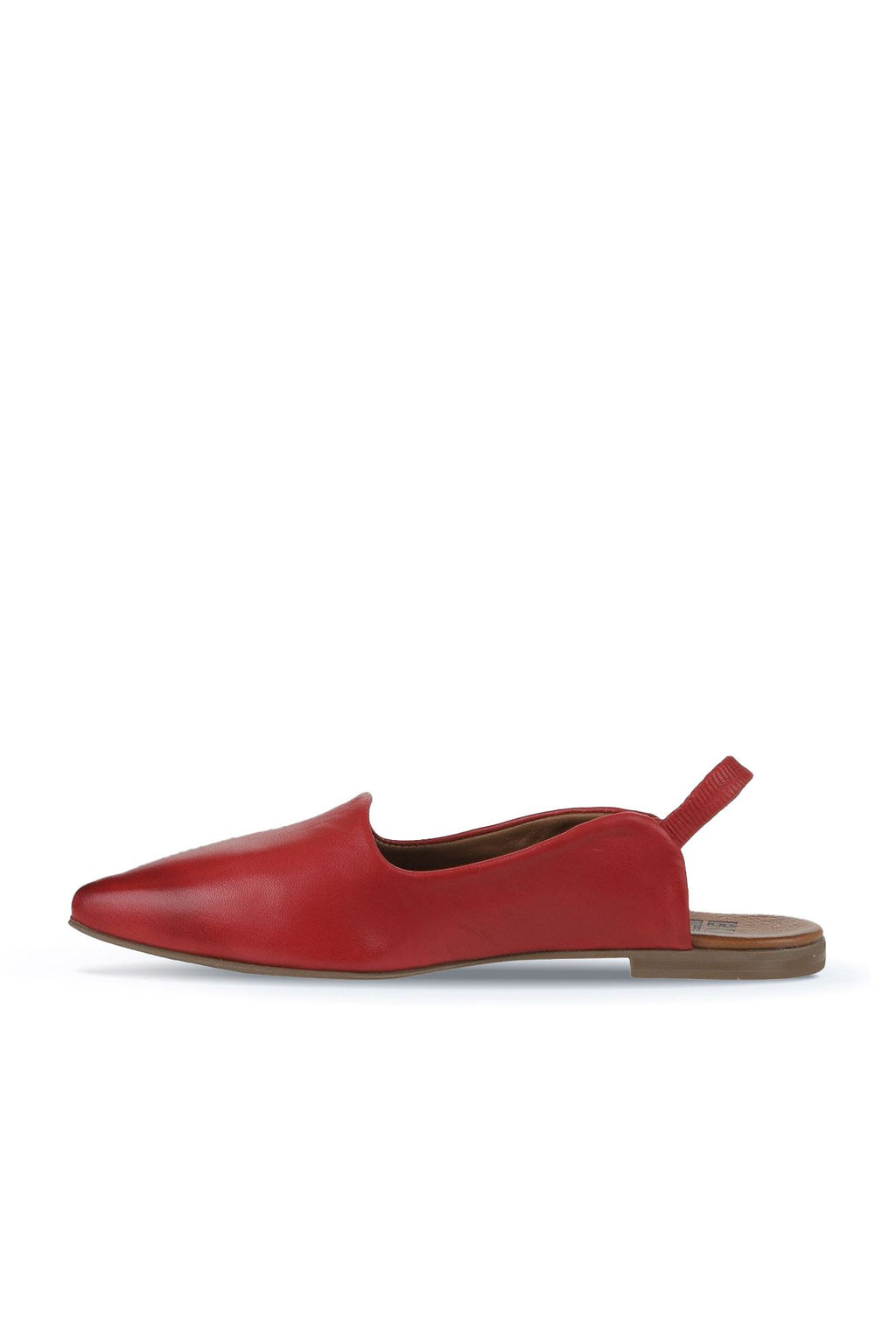 Bueno 's  in red leather