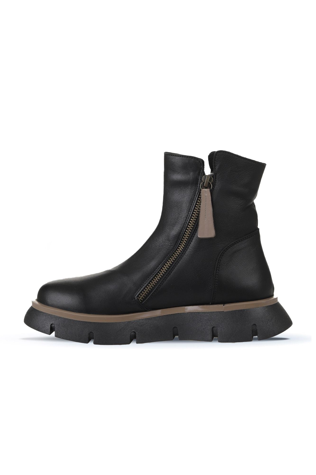 Bueno Women's Leather Flat Boot