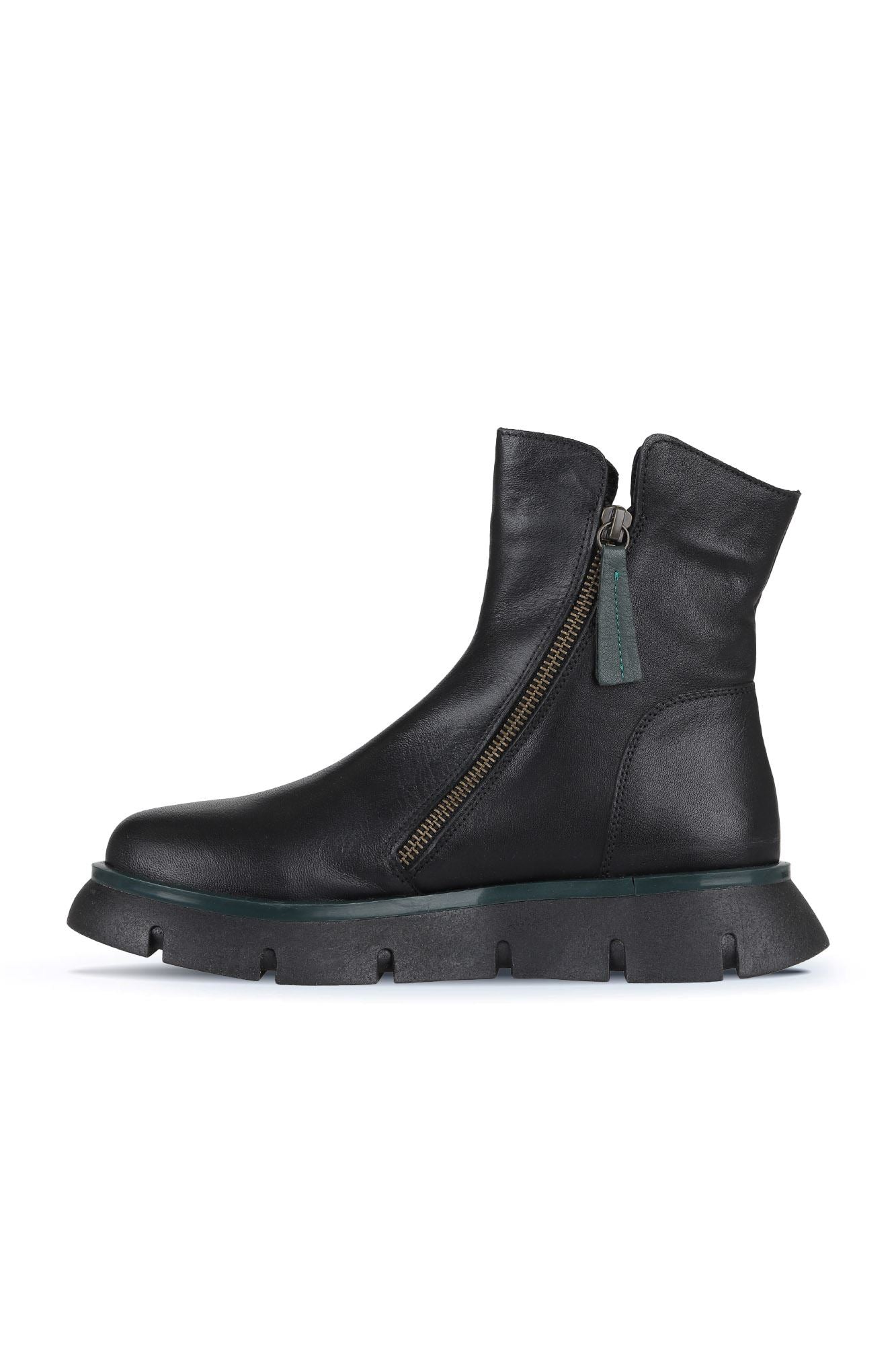Bueno 's Chunky Zip Boots in black khaki leather