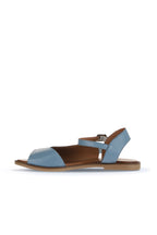 Bueno 's  in blue leather