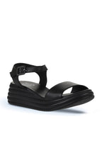 Narrow Daily Wedge Sandal