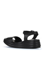 Narrow Daily Wedge Sandal