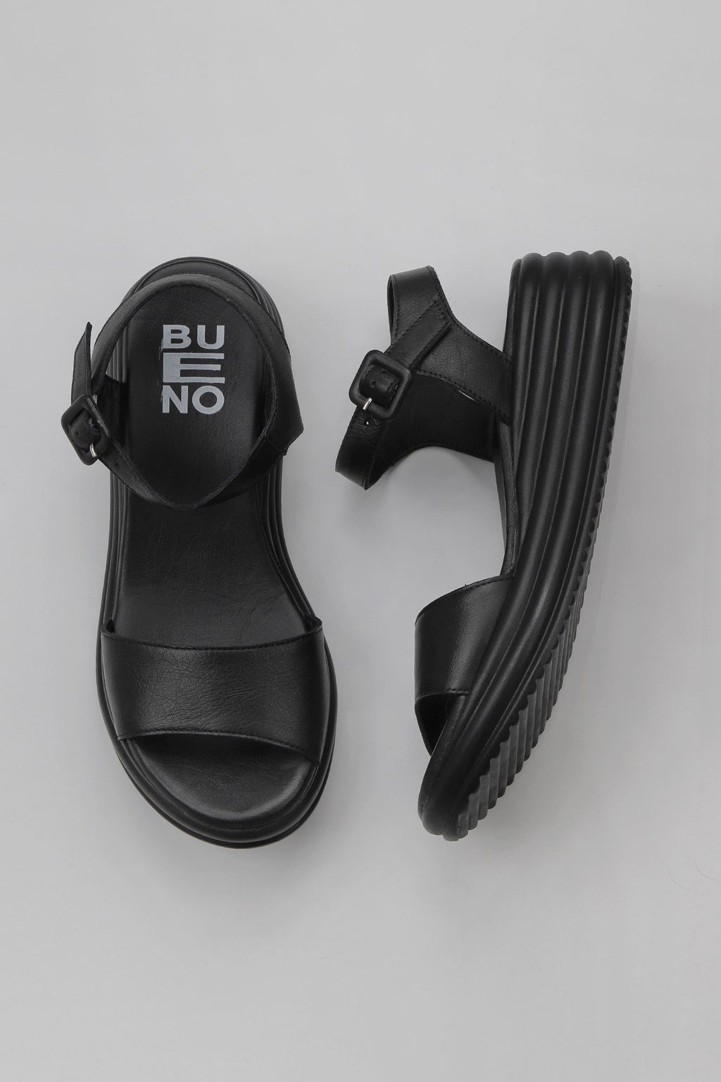 Narrow Daily Wedge Sandal