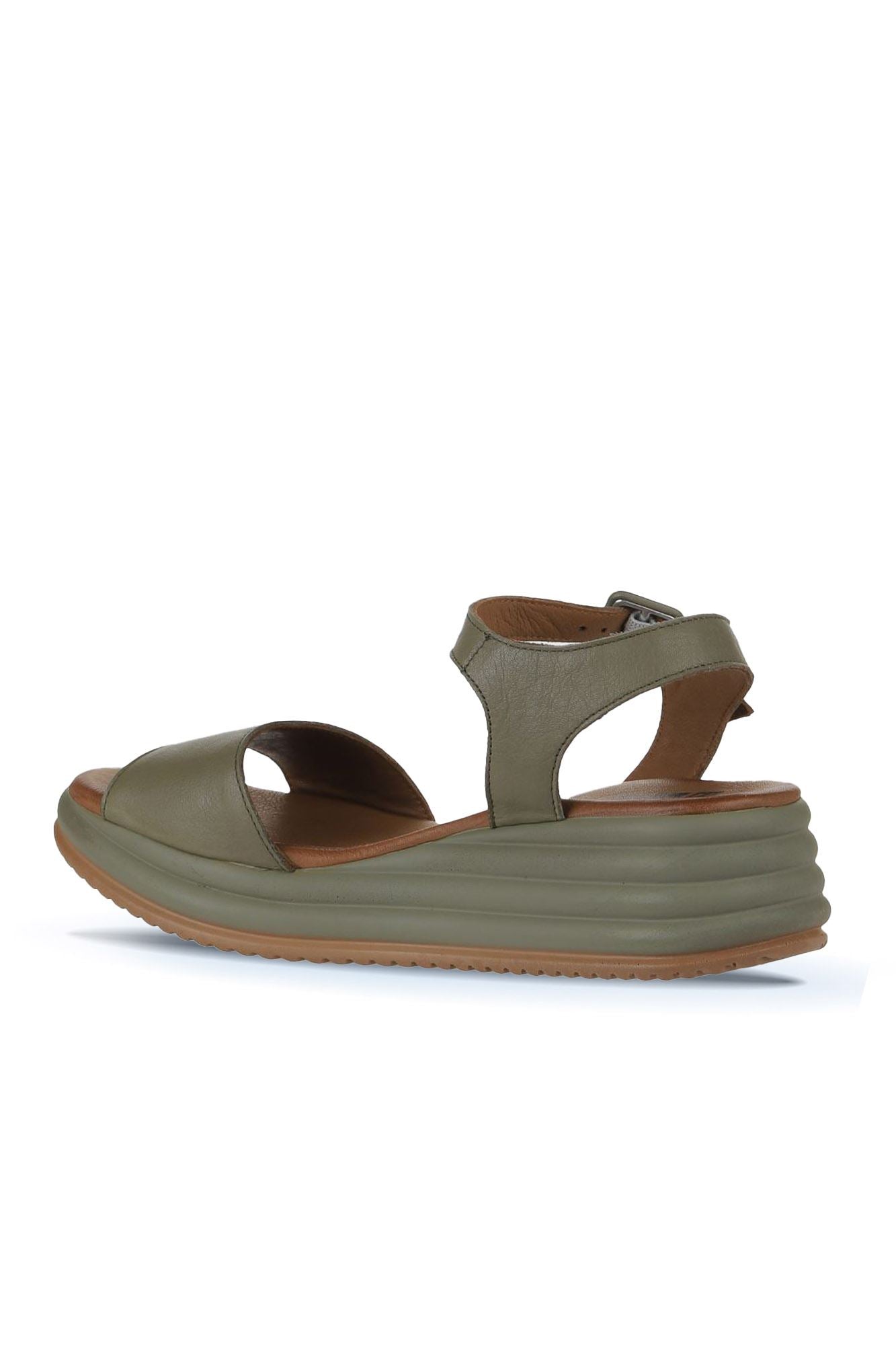 Narrow Daily Wedge Sandal