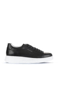 Bueno 's Daily Comfort Sneaker in black leather