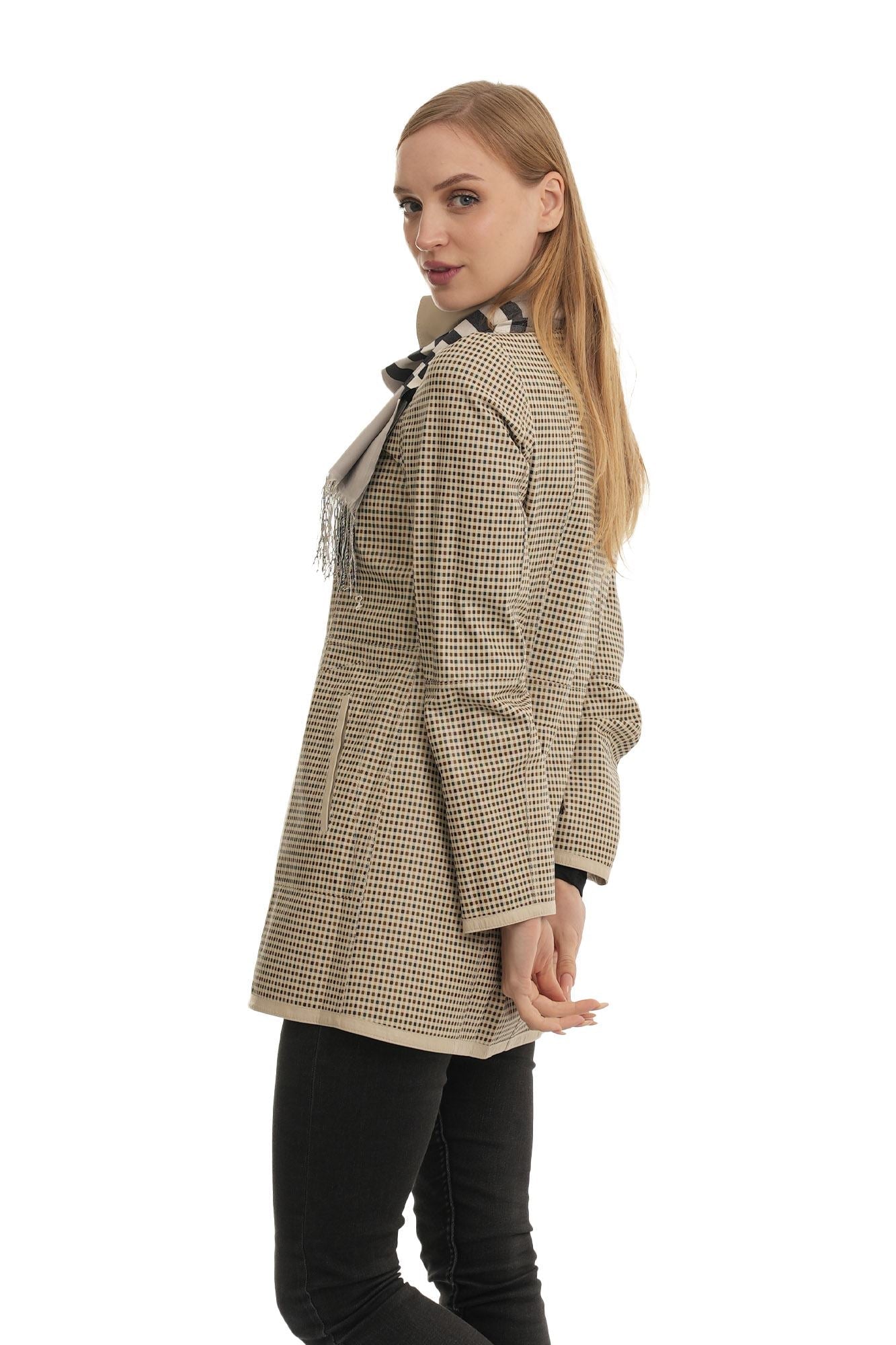 Bueno 's Long Leather Coat in beige leather