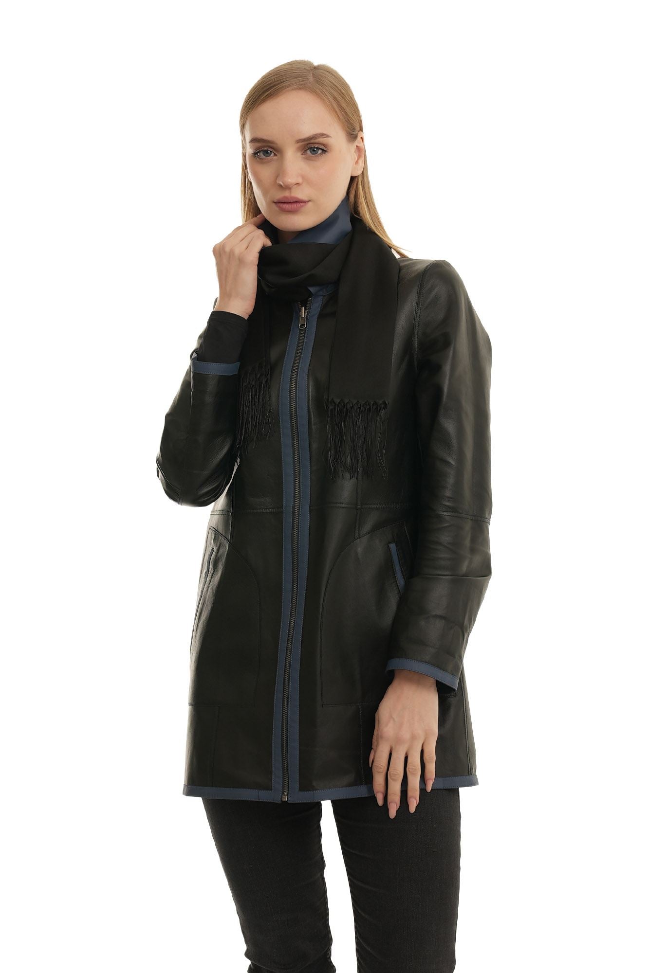Bueno 's Long Leather Coat in mink leather