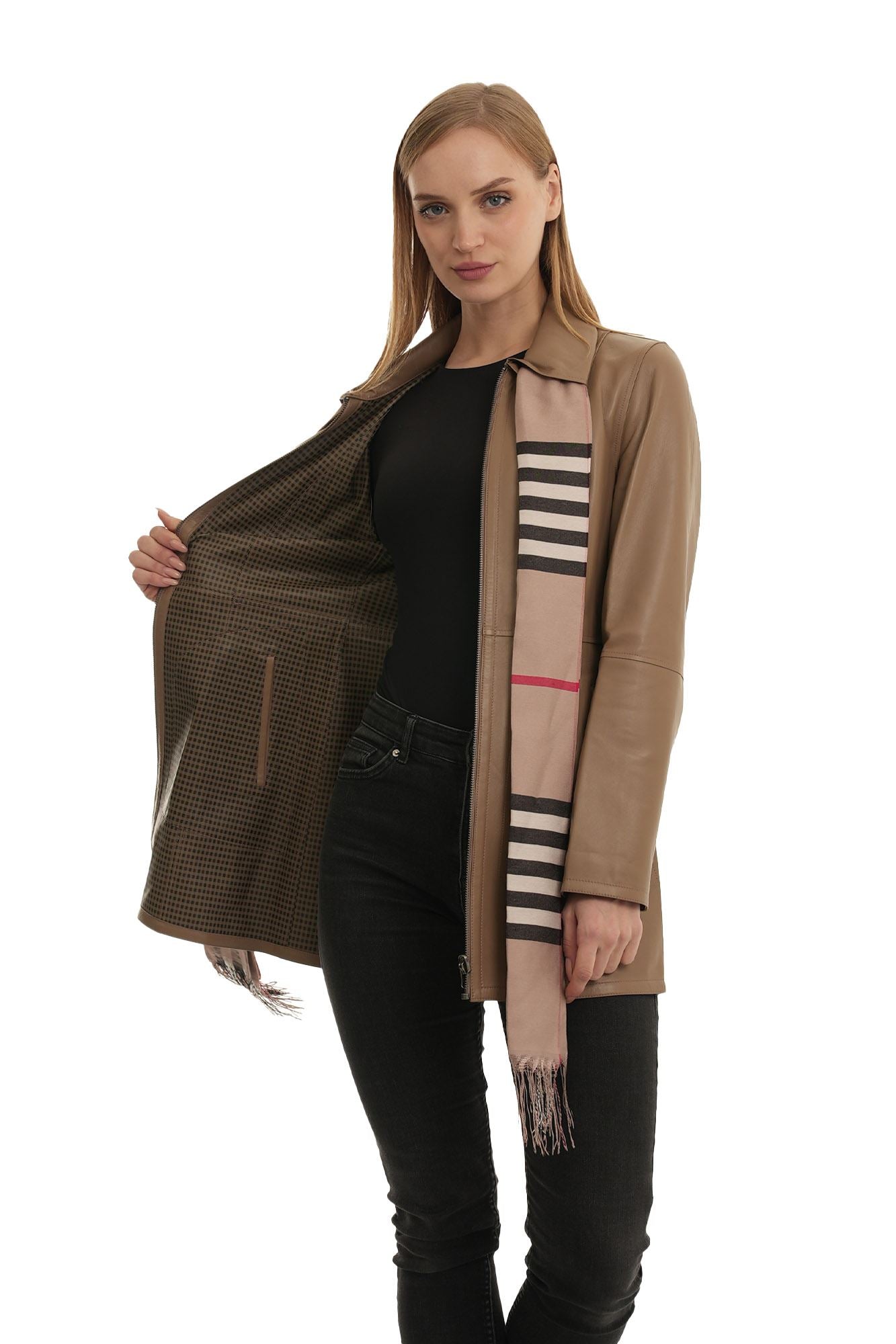 Bueno 's Long Leather Coat in mink leather