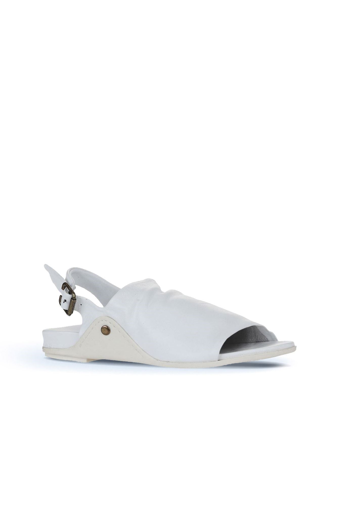 Bueno Women's Leather Flat Sandal