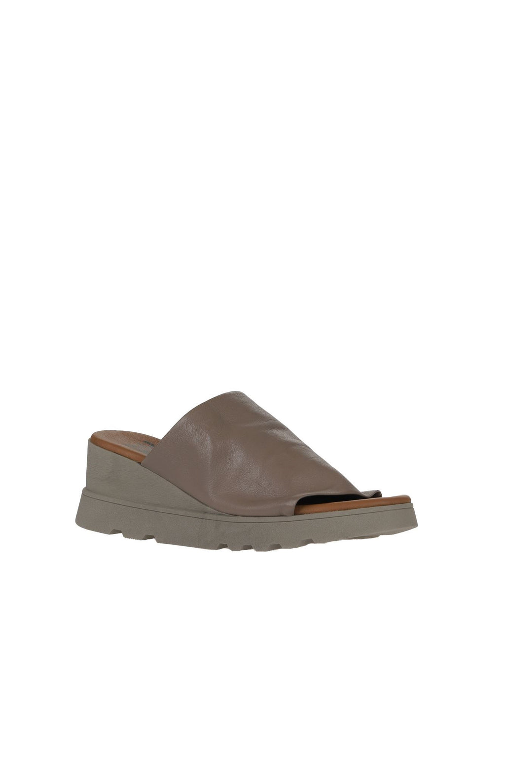 Bueno 's  in darkstone leather