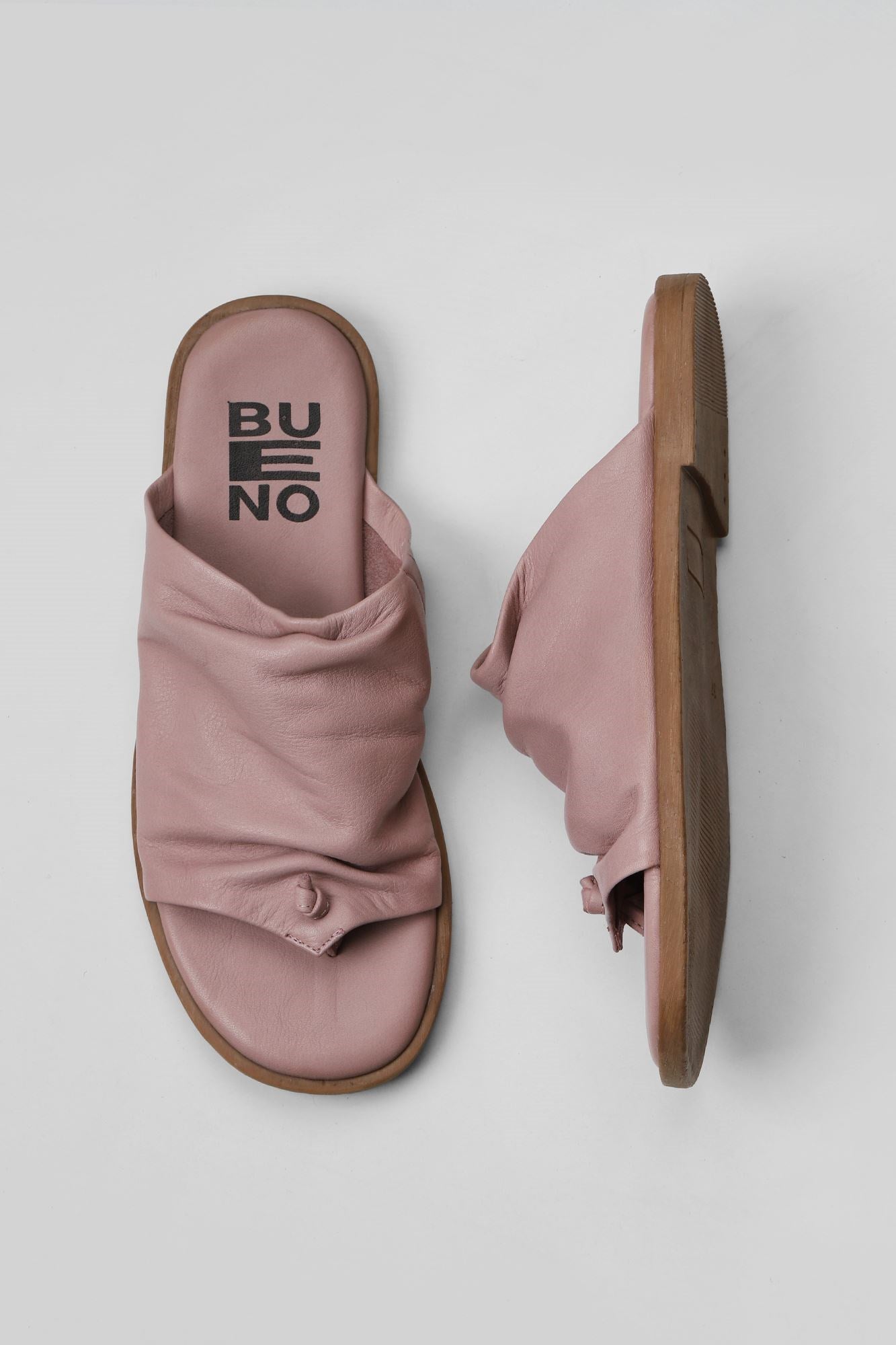 Bueno Women's Leather Flip-Flop Slipper