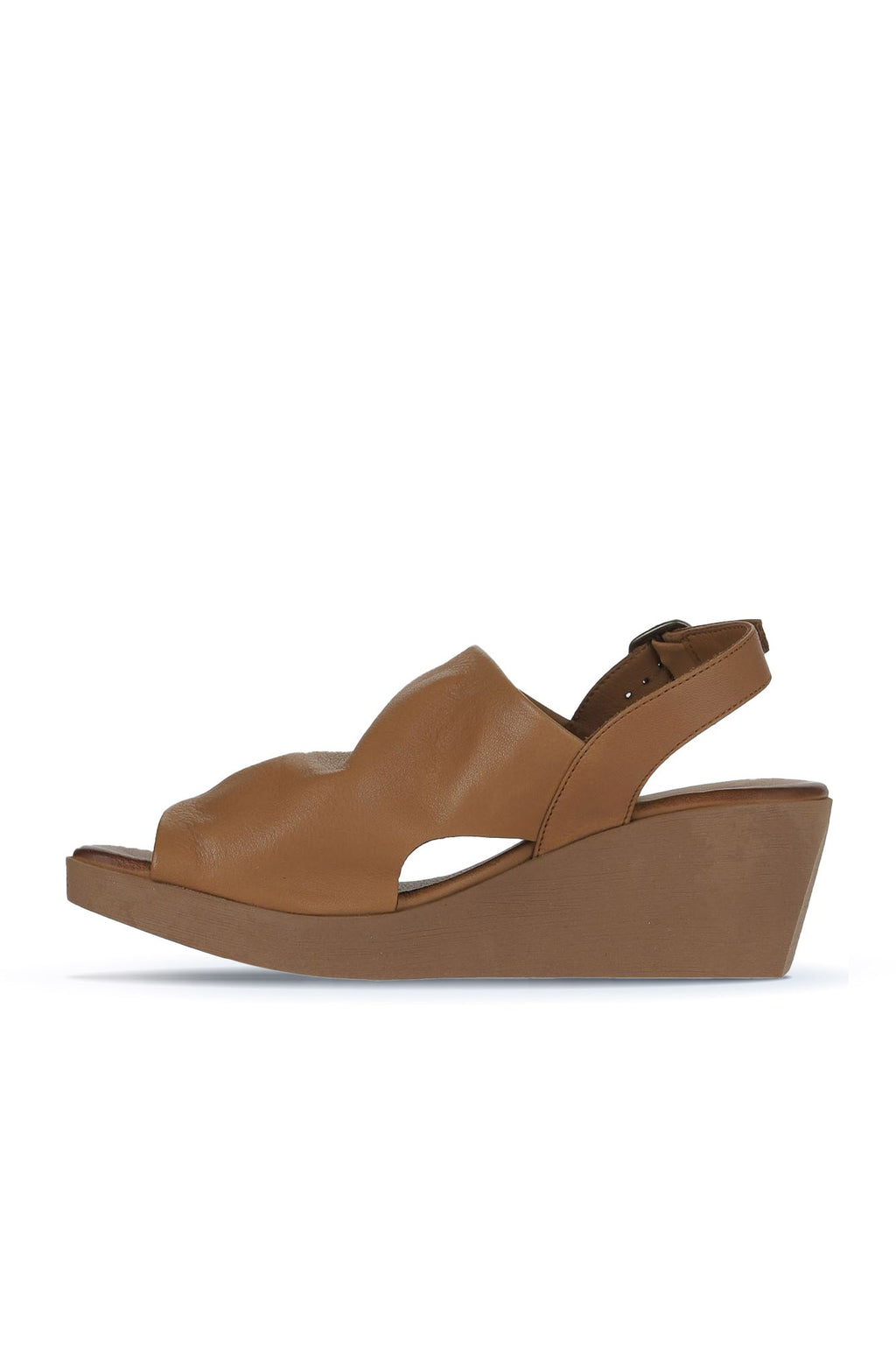 Bueno 's  in tan leather