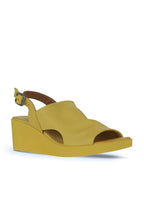 Bueno 's  in yellow leather