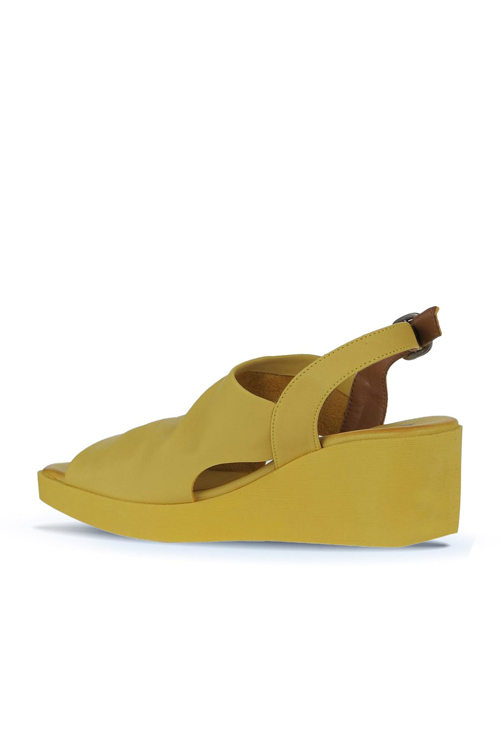Bueno 's  in tan leather