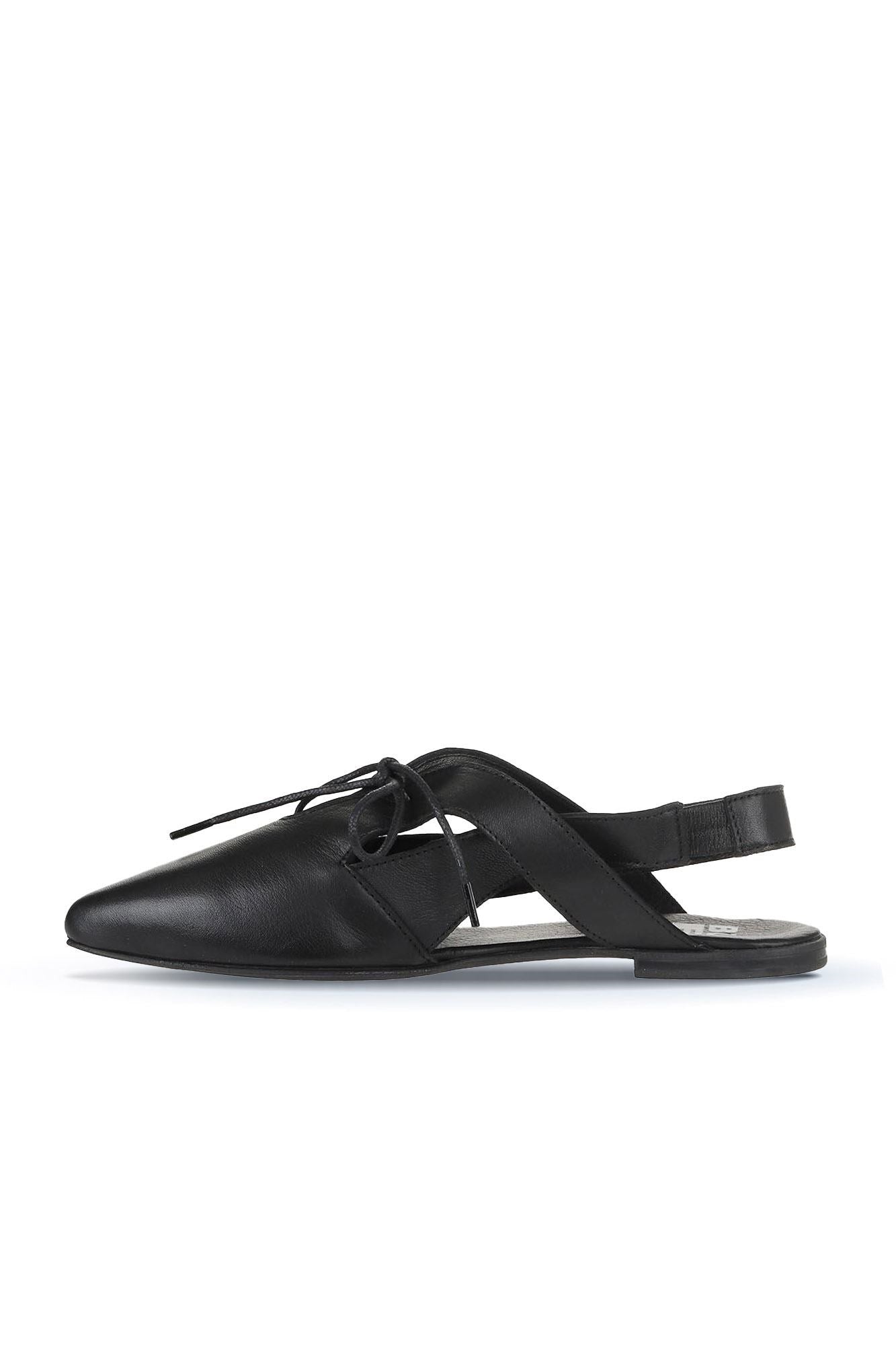 Bueno 's  in khaki black leather
