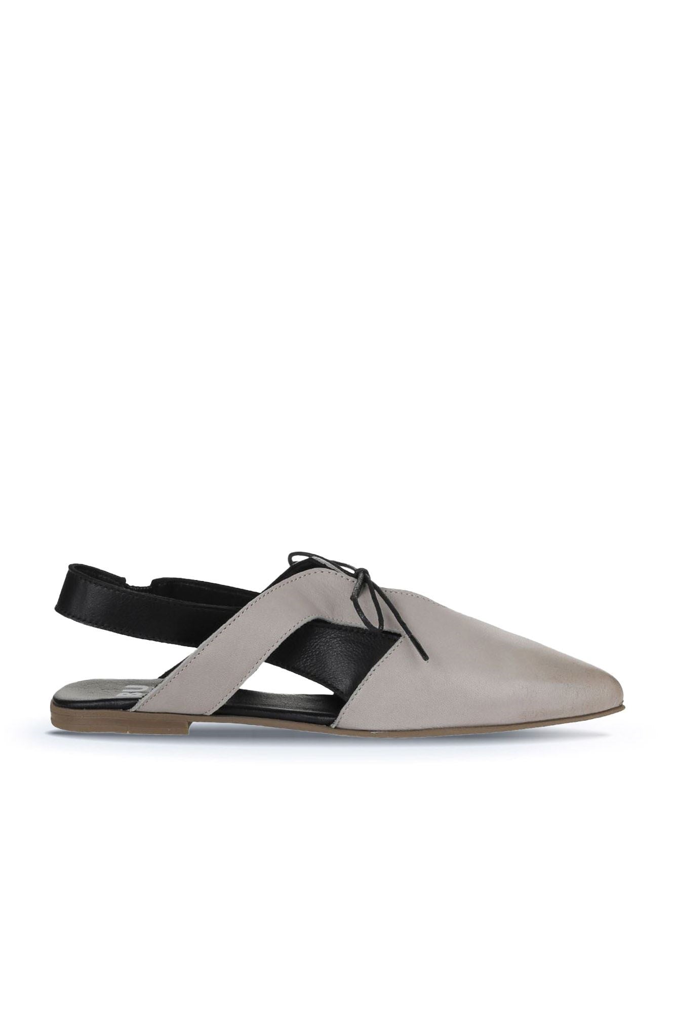 Bueno 's  in silver grey/black leather