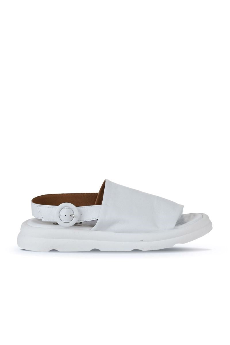 Bueno Women's Leather Flat Sandal