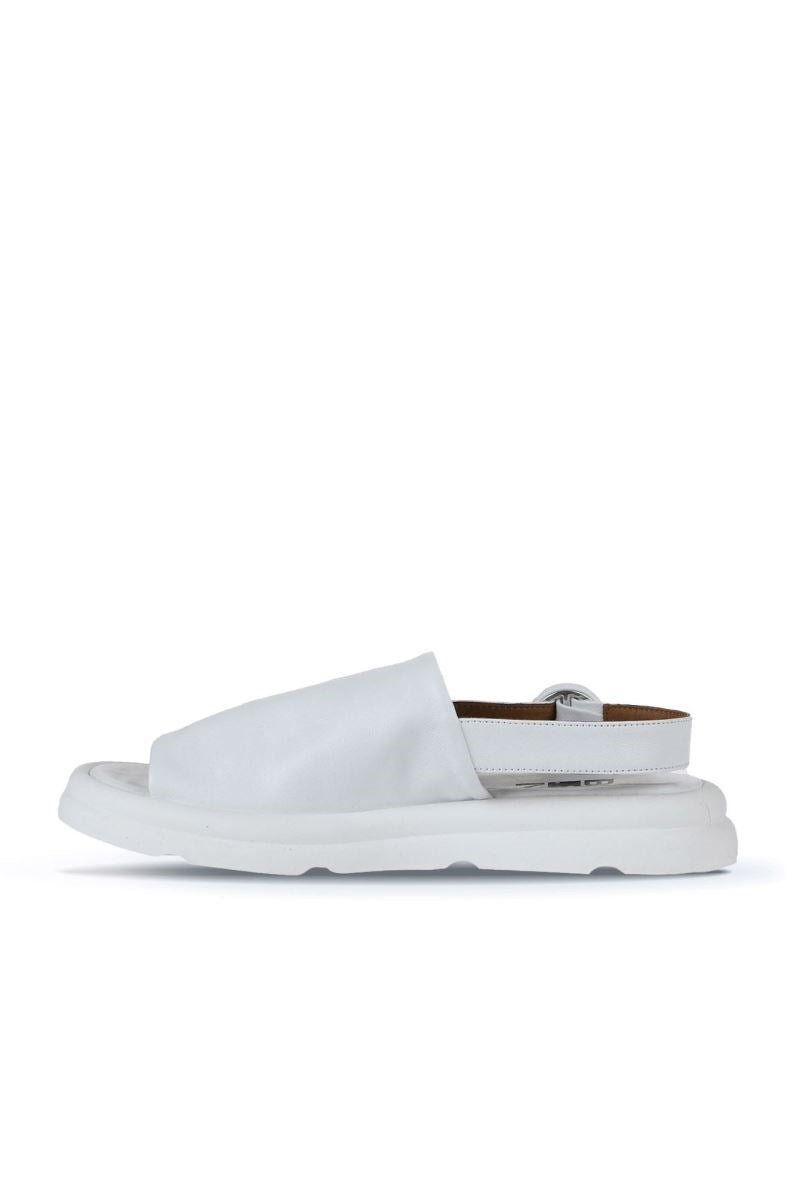 Bueno 's  in white leather