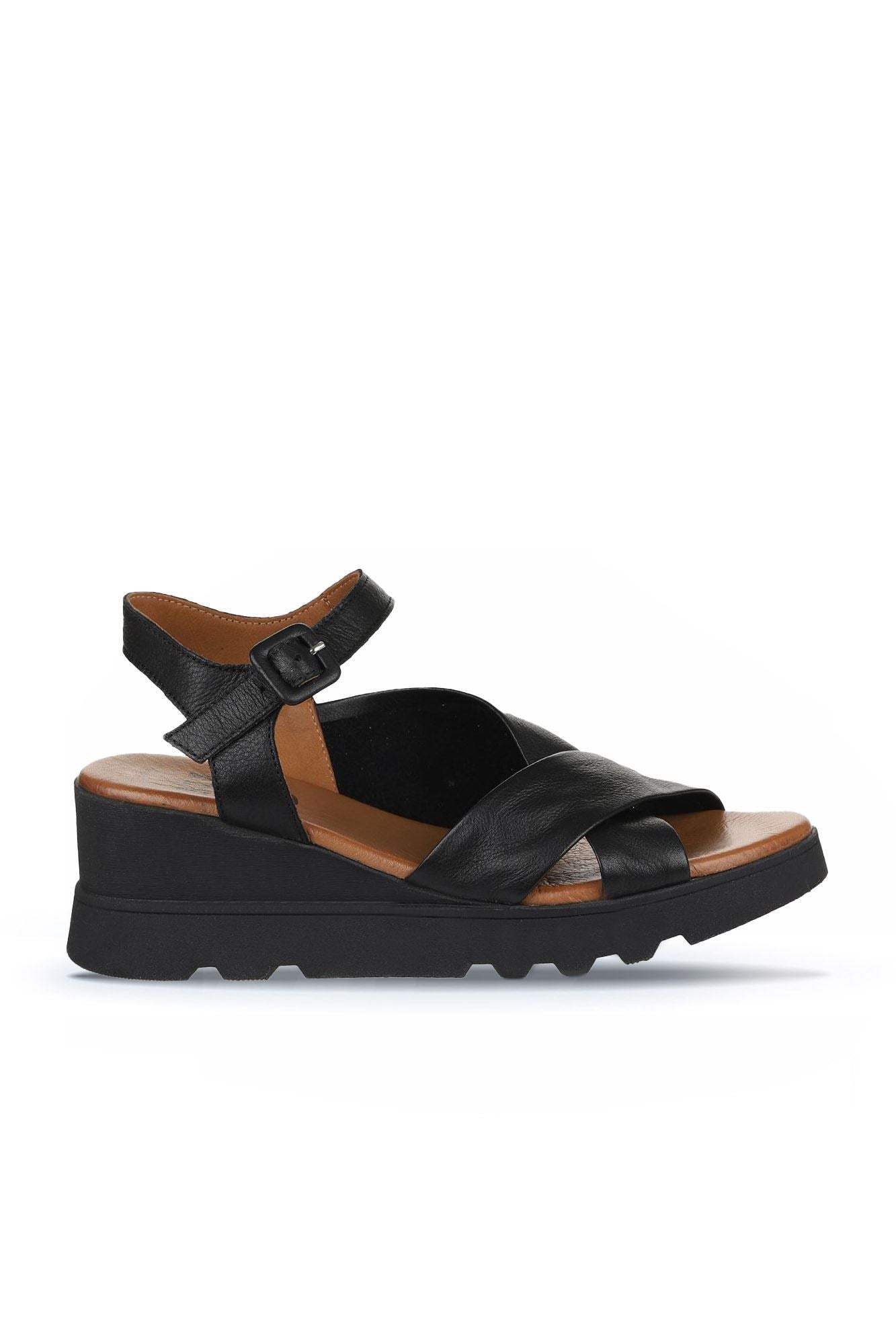 Bueno Women's Leather Wedge Sandal