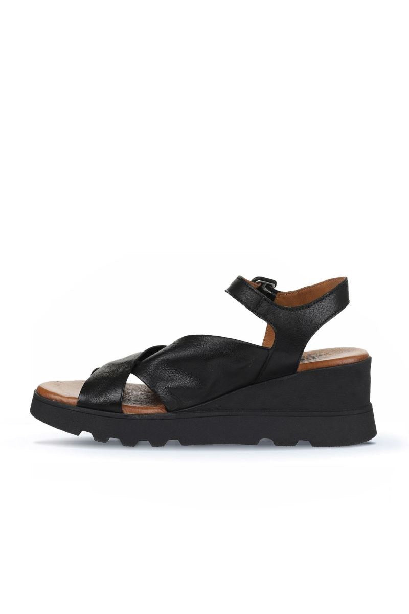 Bueno Women's Leather Wedge Sandal