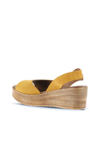 True Fit Wedge Sandal