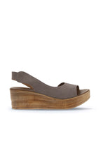 True Fit Wedge Sandal