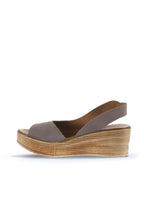True Fit Wedge Sandal