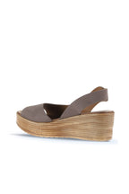 True Fit Wedge Sandal