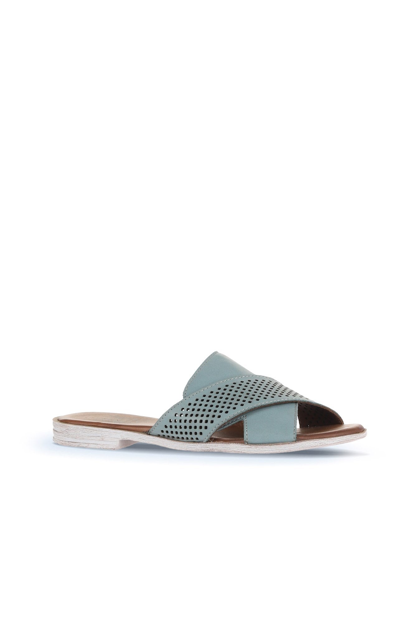 Bueno 's  in darkstone leather