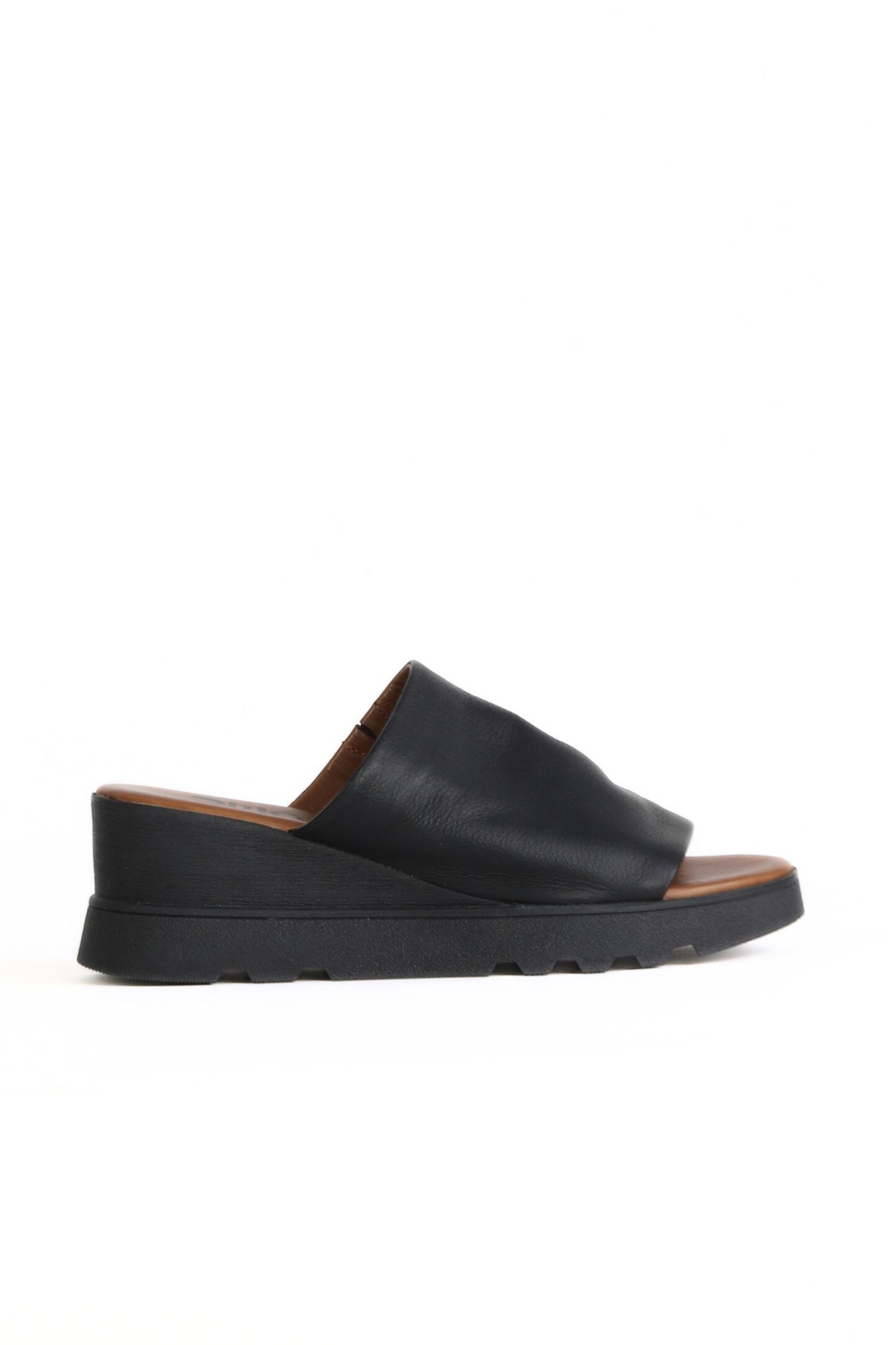 Bueno Women's Leather Wedge Slipper