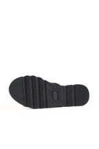 Bueno 's  in black leather