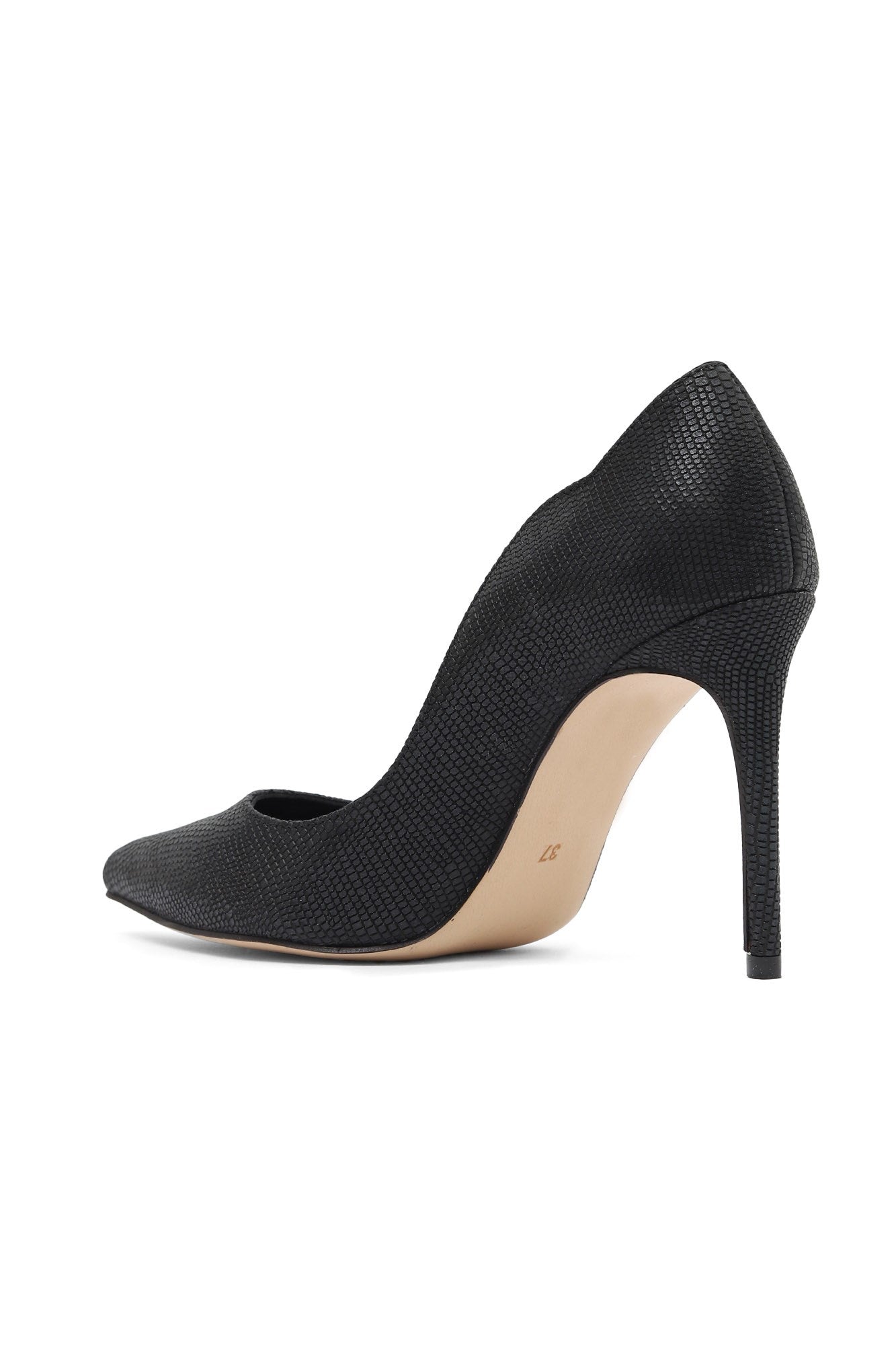 Bueno 's Pointed Stiletto Heel in black suede