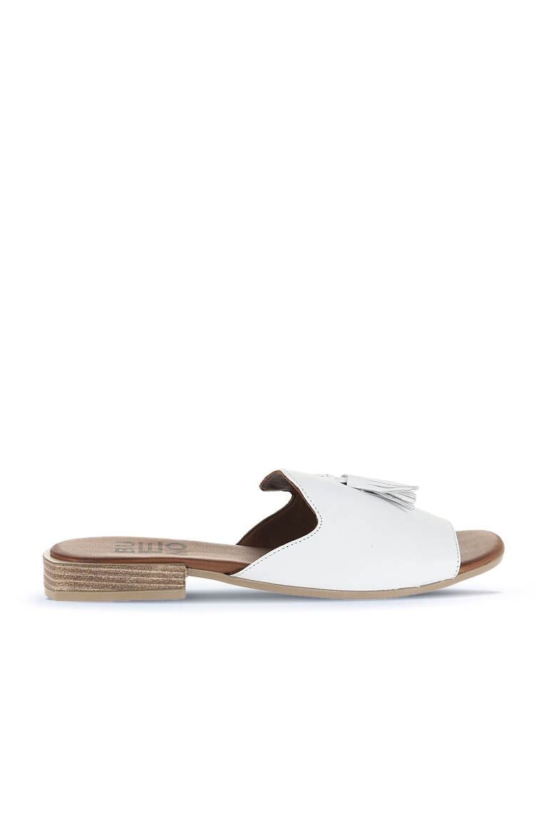 Bueno Women's Leather Flat Sandal