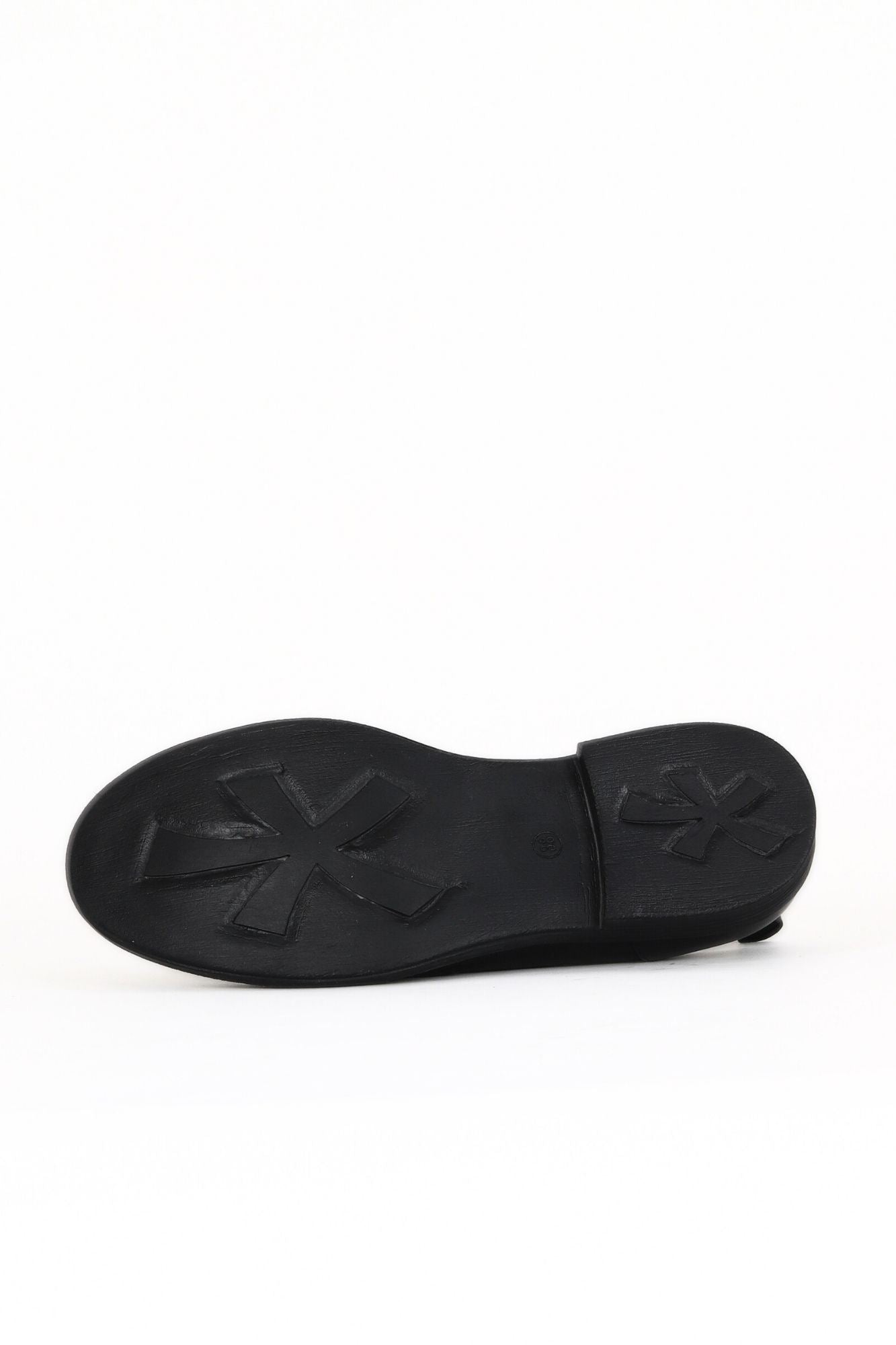 Bueno Women's Leather Flat Shoe