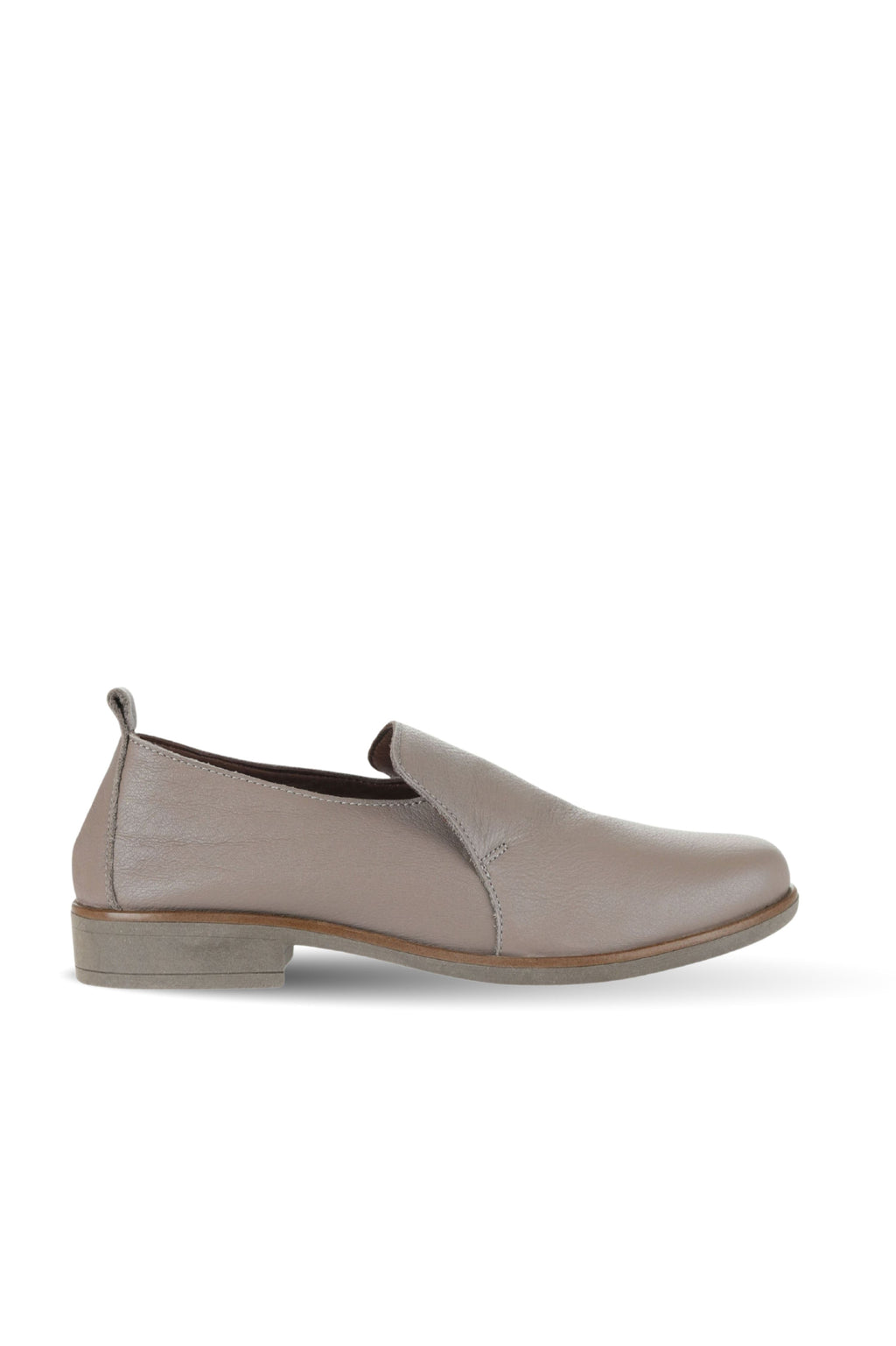 Bueno 's Minimal Slip-On Loafers in darkstone