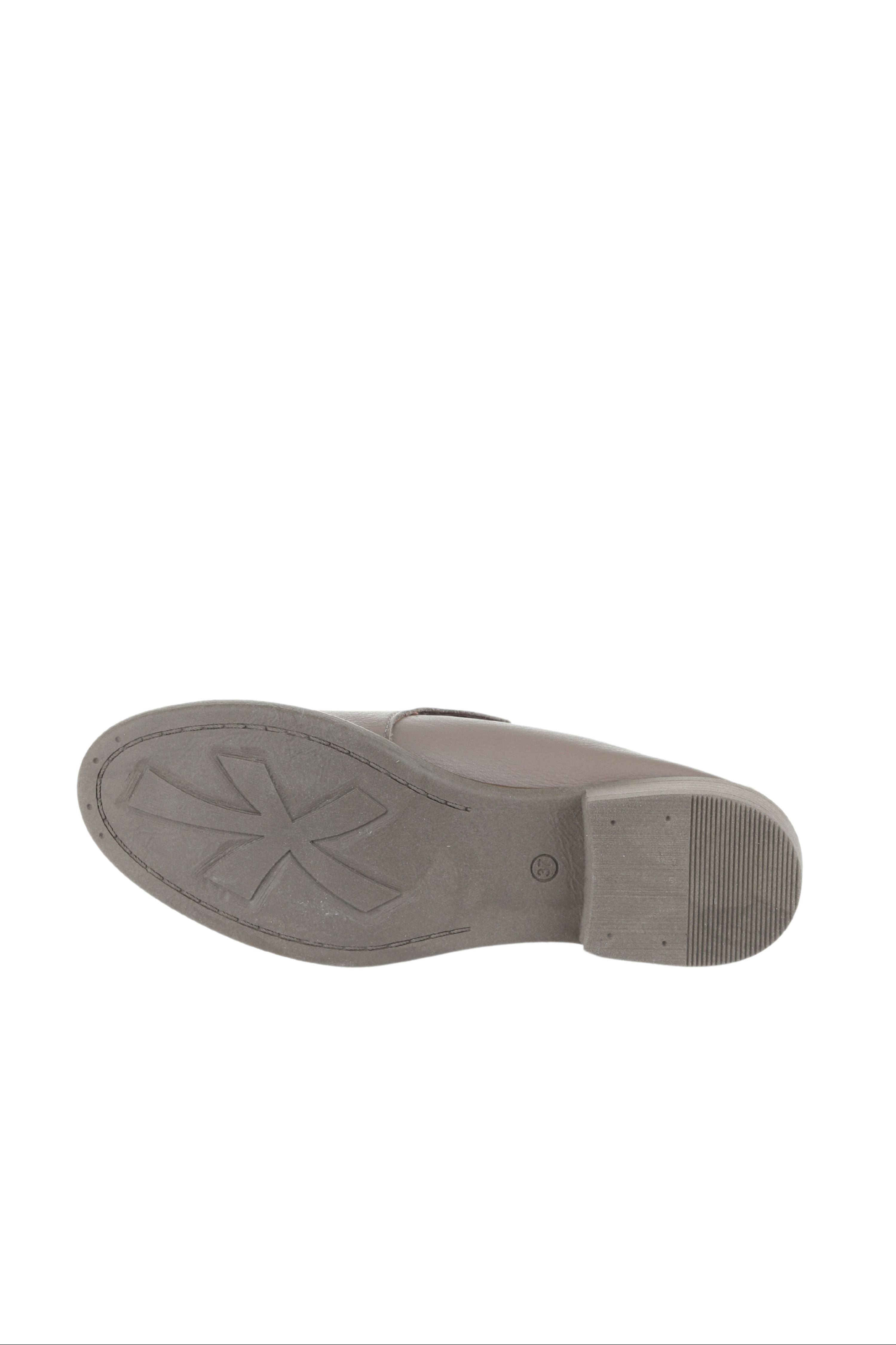 Bueno Women's Leather Casual Shoe