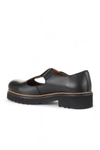 Bueno Women's Leather Classic Shoe