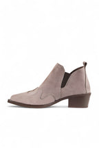 Bueno Women's Leather Heeled Boot