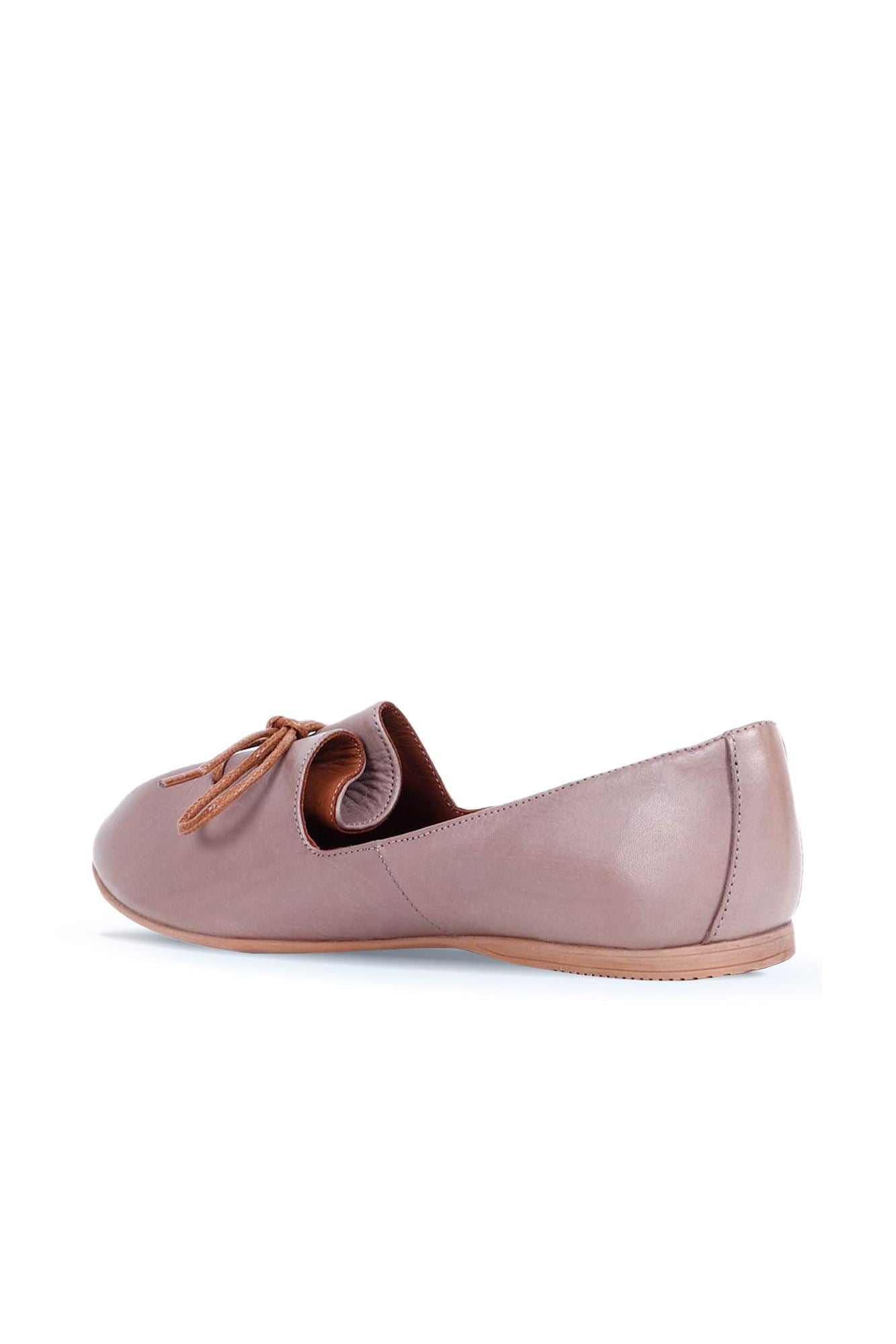 Bueno Women's Leather Ballerina
