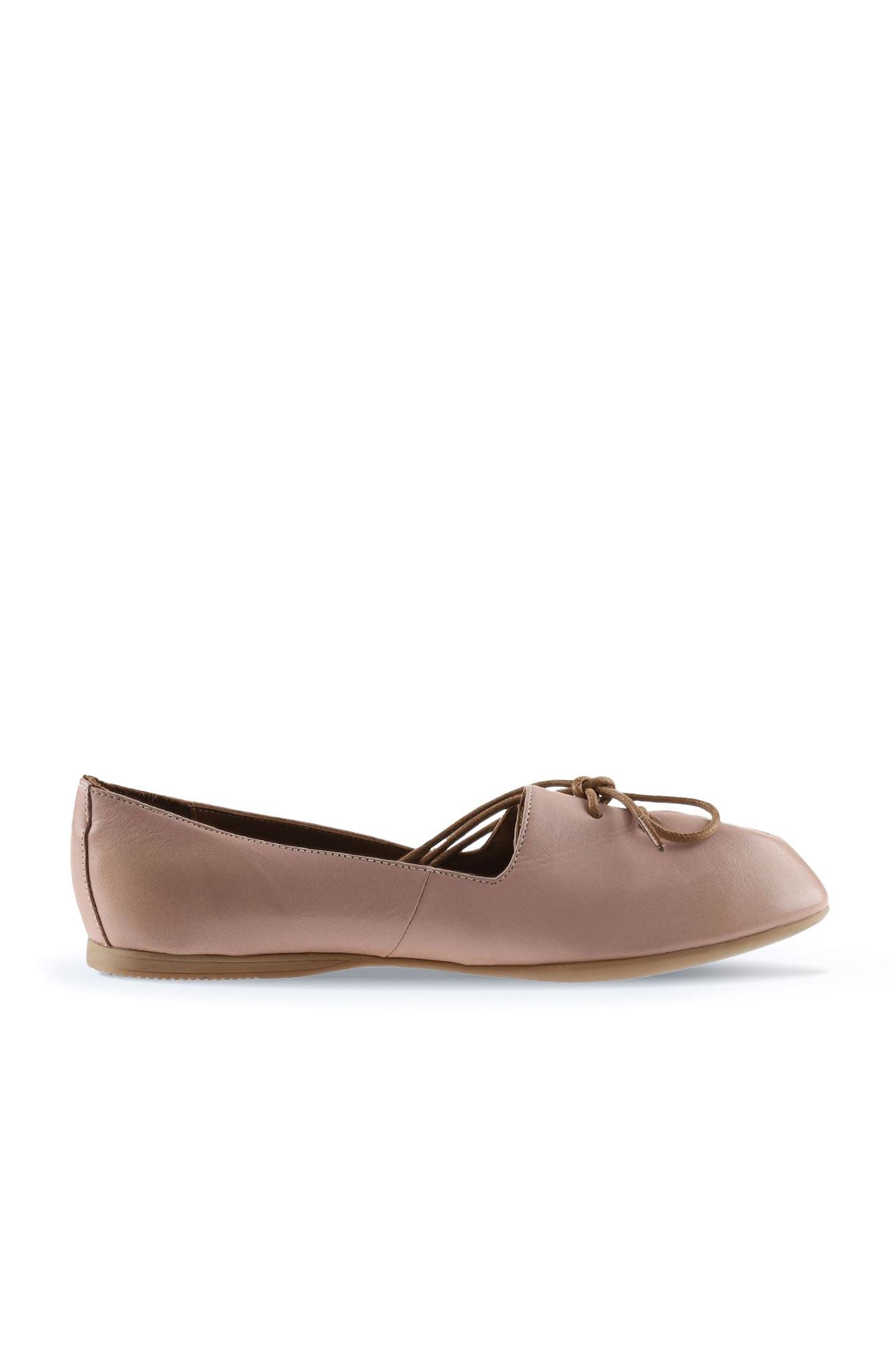Bueno Women's Leather Ballerina