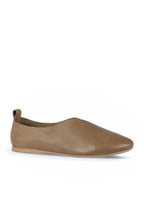 Bueno Women's Leather Ballerina