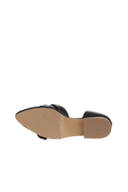 Bueno Women's Leather Ballerina