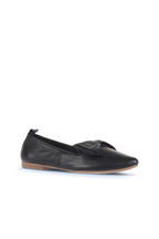 Bueno Women's Leather Ballerina