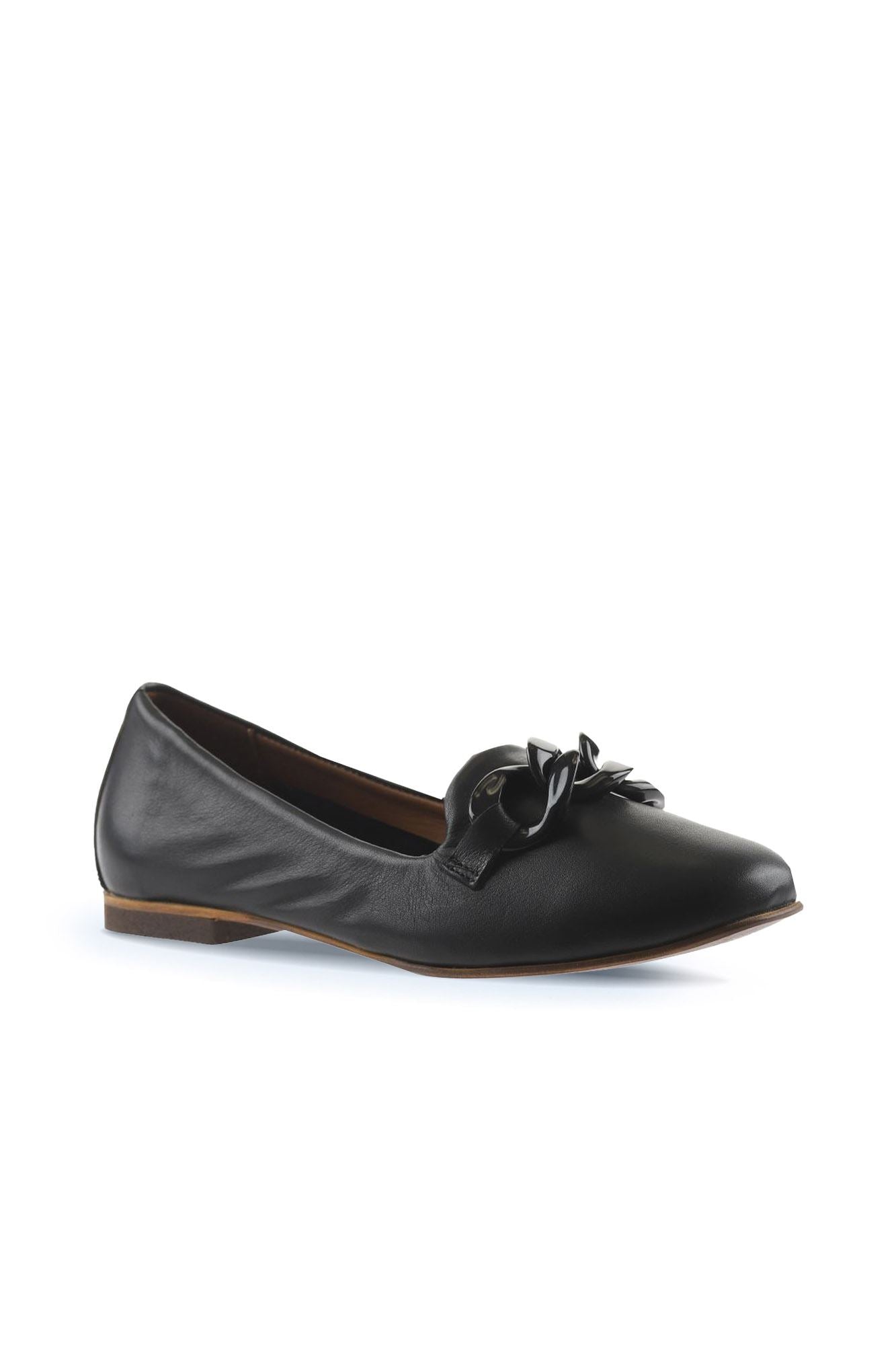 Bueno Women's Leather Ballerina