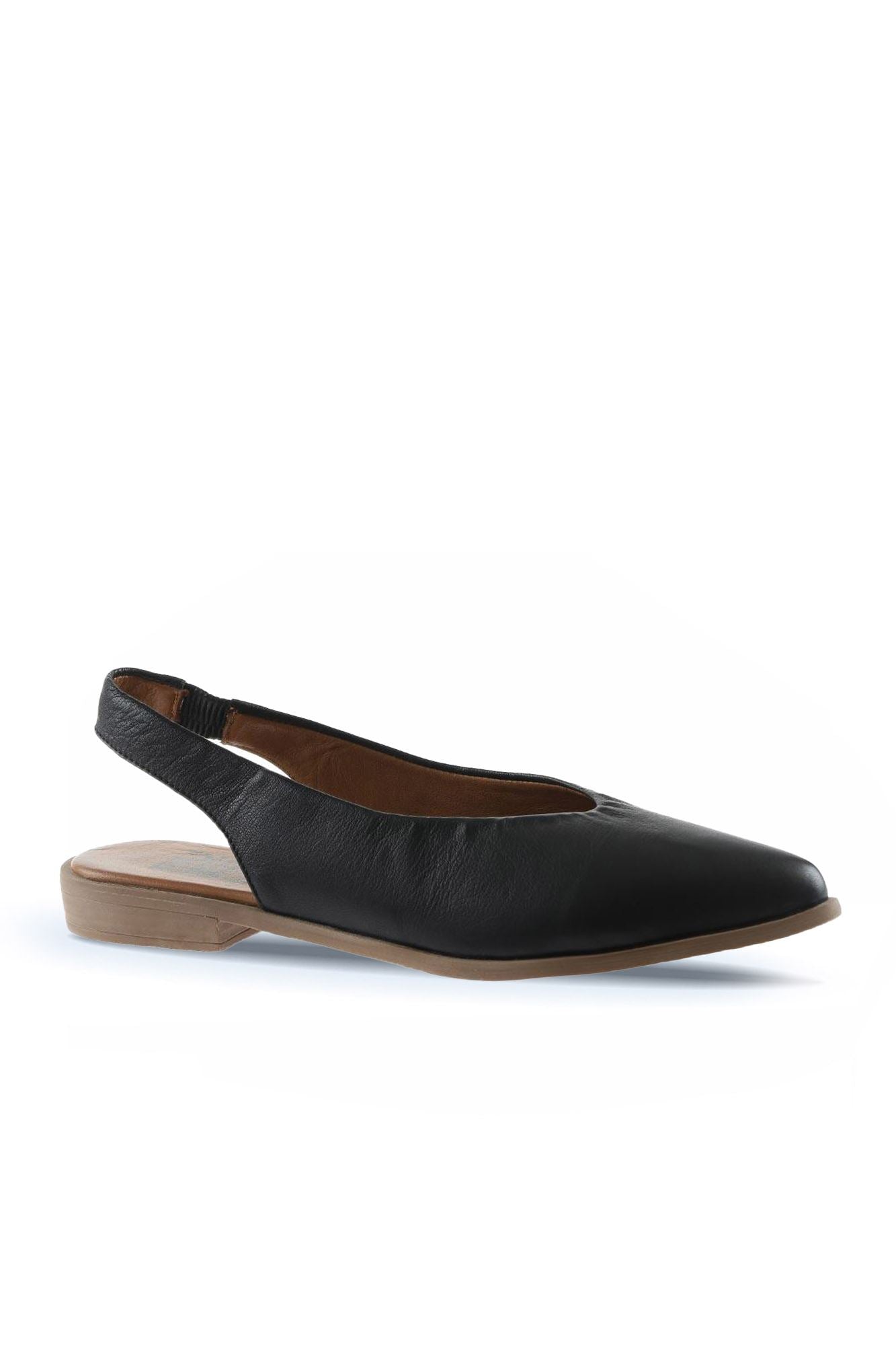 Bueno Women's Leather Ballerina